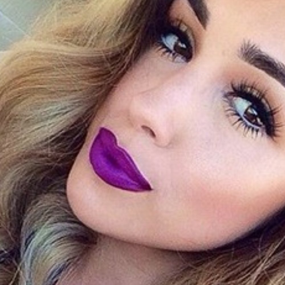 Last One! NIB MAC Matte Lipstick HEROINE Iipstick - Picture 2 of 9